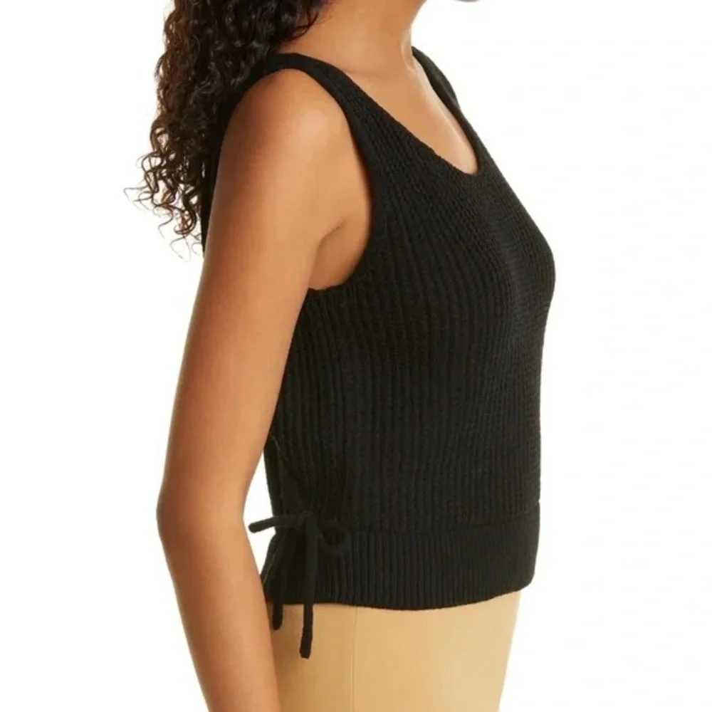 Vince Crossover V-Back Ribbed Tank in Black Scoop Neckline 100% Cotton Large NWT - Picture 12 of 16
